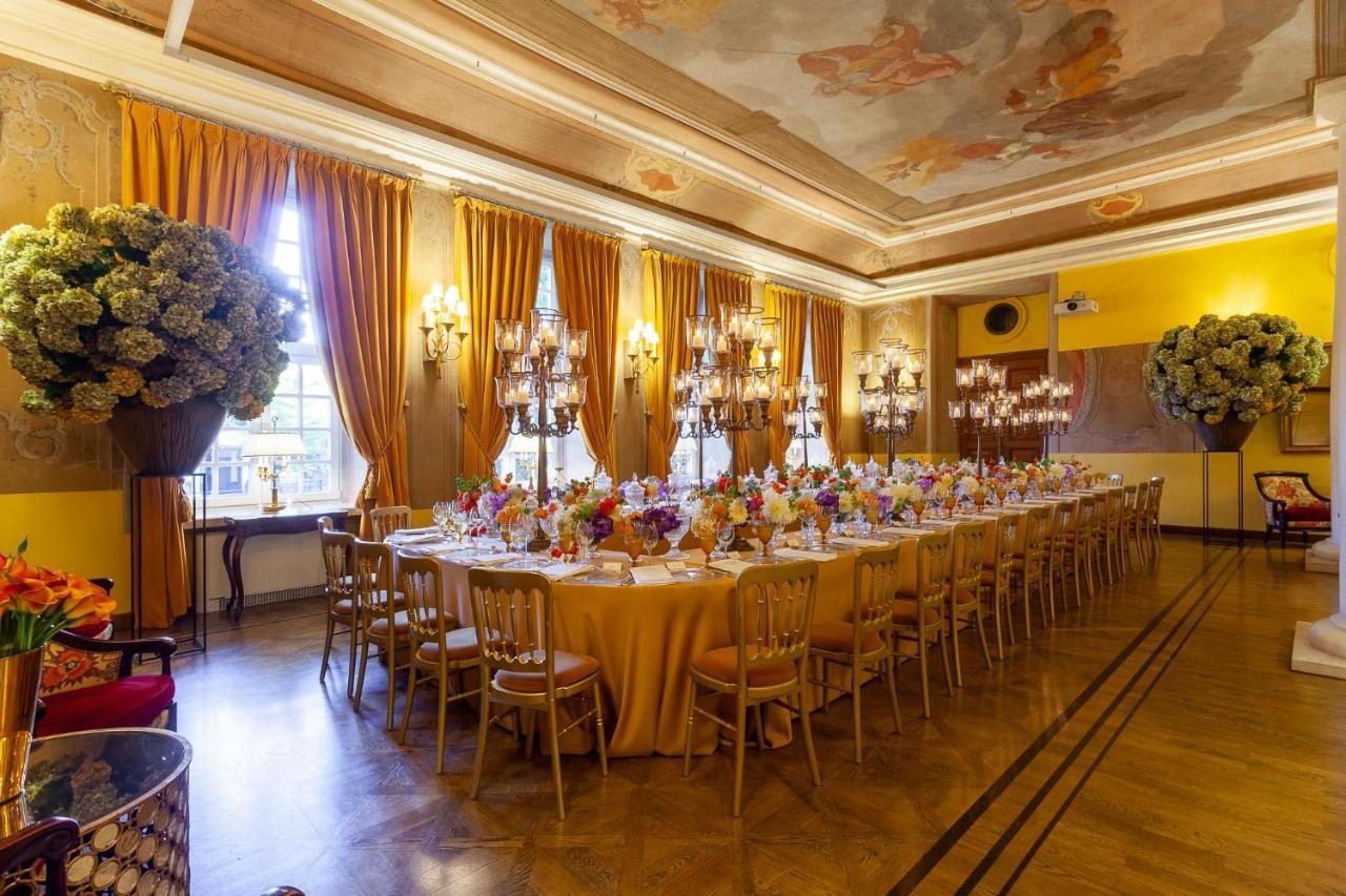 Narutis Hotel - Small Luxury Hotels Of The World Вилнюс Екстериор снимка The ballroom