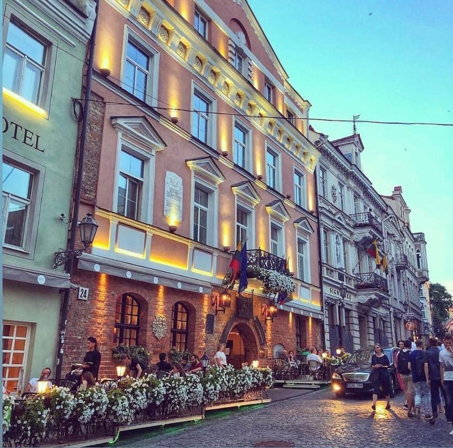 Narutis Hotel - Small Luxury Hotels Of The World Вилнюс Екстериор снимка