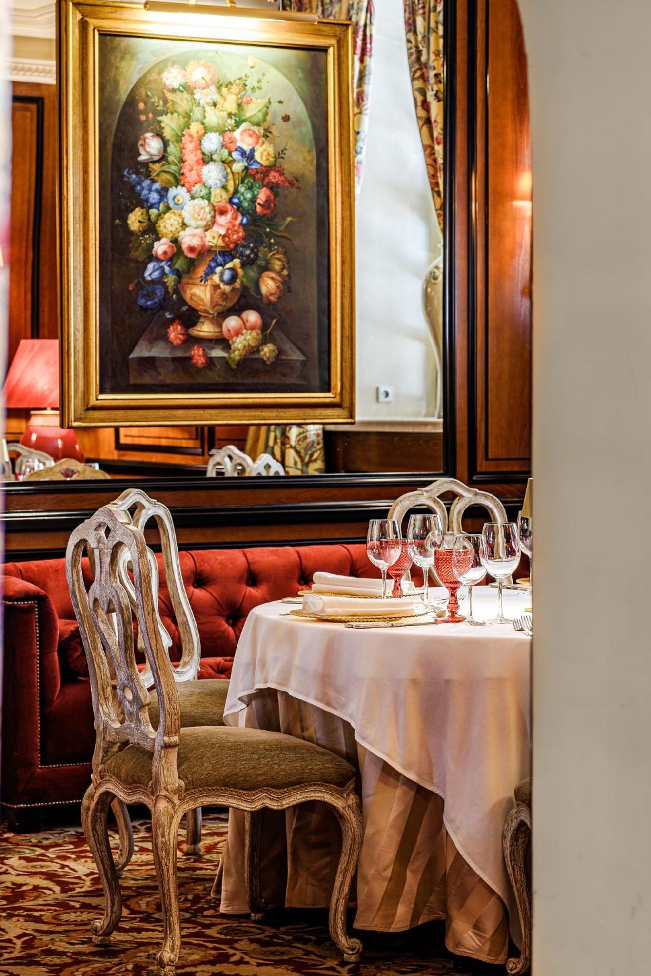 Narutis Hotel - Small Luxury Hotels Of The World Вилнюс Екстериор снимка Restaurant